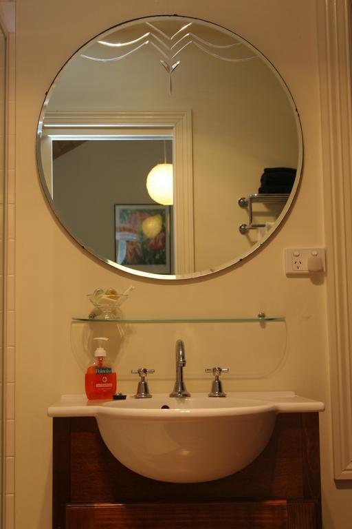 Stone'S Throw Cottage Bed And Breakfast Belgrave Rom bilde