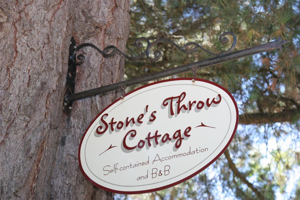 Stone'S Throw Cottage Bed And Breakfast Belgrave Rom bilde