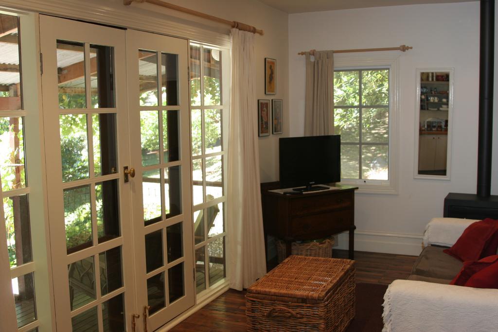 Stone'S Throw Cottage Bed And Breakfast Belgrave Rom bilde